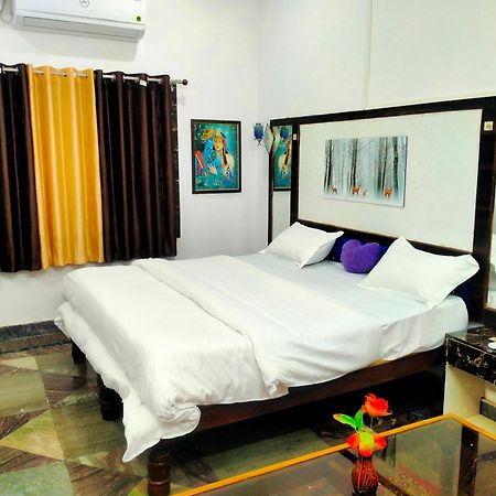Eastern Gate Homestay Κχατζουράχο Εξωτερικό φωτογραφία