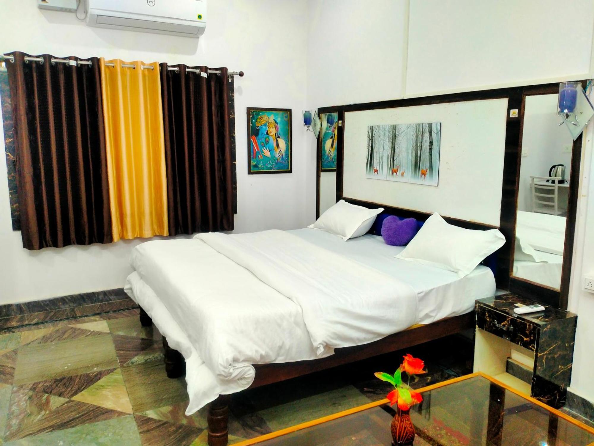 Eastern Gate Homestay Κχατζουράχο Εξωτερικό φωτογραφία